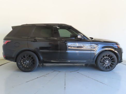 Used 2018 Land Rover Range Rover Sport HSE image 2