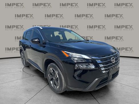 Used 2024 Nissan Rogue SV w/ SV Premium Package AWD/4WD image 7
