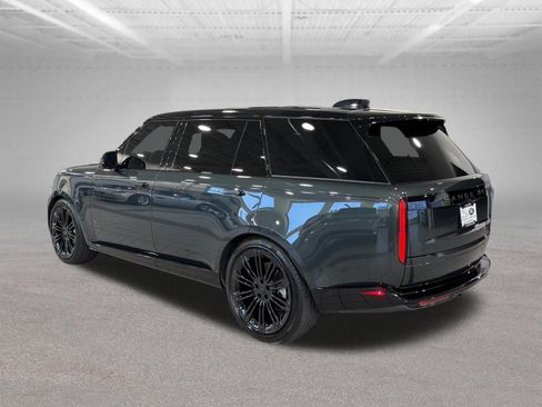 Used 2026 Land Rover Range Rover Long Wheelbase SE AWD/4WD image 5