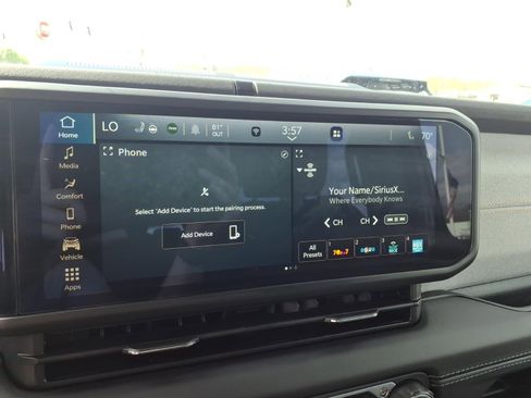 Used 2025 Jeep Wrangler Unlimited Sahara AWD/4WD image 12