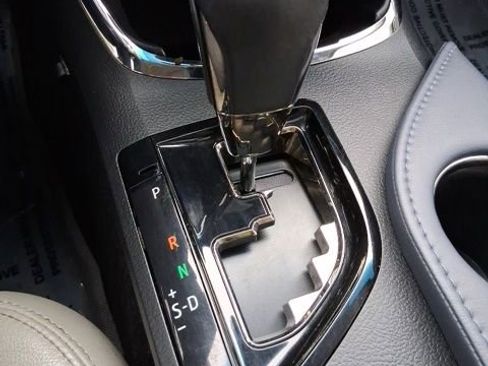 Used 2014 Toyota Avalon XLE Touring image 27