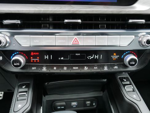 Used 2025 Kia Telluride SX Prestige X-Line image 23