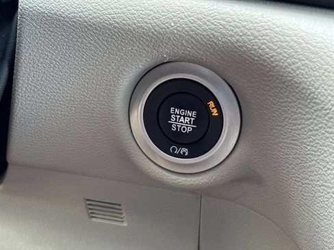 Used 2024 Chrysler Voyager LX FWD image 30