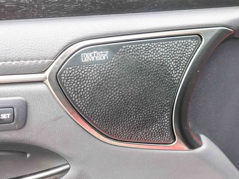 Used 2022 Lexus ES 300h w/ Accessory Package FWD image 19