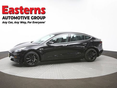 Used 2019 Tesla Model 3 Standard Range image 54