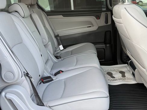 Used 2024 Honda Odyssey Elite image 21