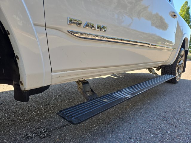 Used 2022 RAM 1500 Limited w/ Body-Colour Bumper Group AWD/4WD image 11