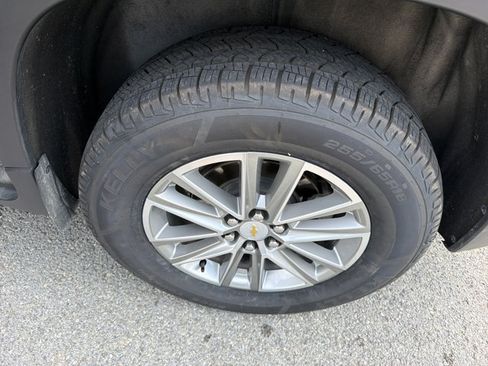 Used 2023 Chevrolet Traverse LT w/ LPO, Floor Liner Package AWD/4WD image 12