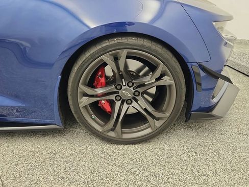 Used 2022 Chevrolet Camaro SS RWD image 22
