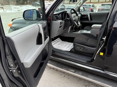 Used 2011 Toyota 4Runner SR5 image 14