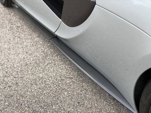 Used 2017 McLaren 570S RWD image 25