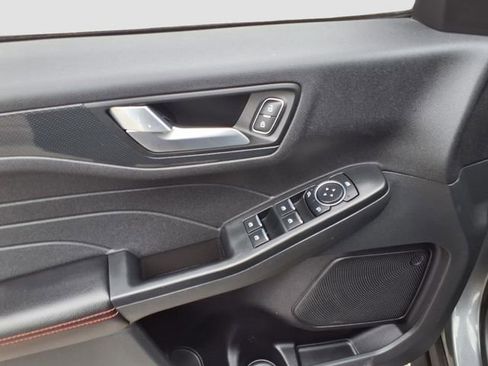 Used 2023 Ford Escape ST-Line image 15