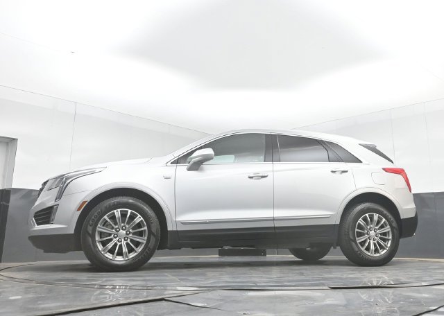 Used 2017 Cadillac XT5 Luxury w/ Driver Awareness Package AWD/4WD image 49