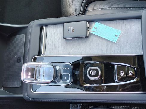 New 2026 Volvo XC90 B6 Ultra image 22