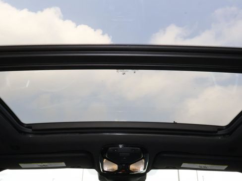 Used 2024 BMW X5 xDrive40i w/ Premium Package image 12