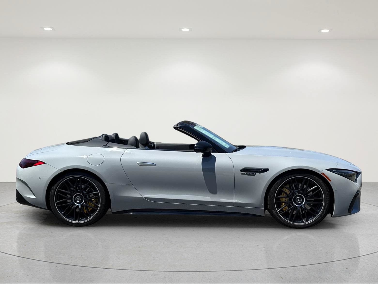 Certified 2022 Mercedes-Benz SL 63 AMG 4MATIC image 6