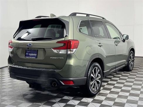 Used 2020 Subaru Forester Limited image 10