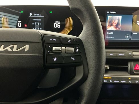 Used 2025 Kia K4 FWD image 14