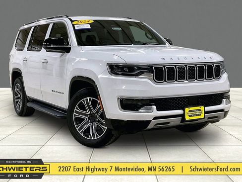 Used 2024 Jeep Wagoneer Series II w/ Flexible Seating Group image 1