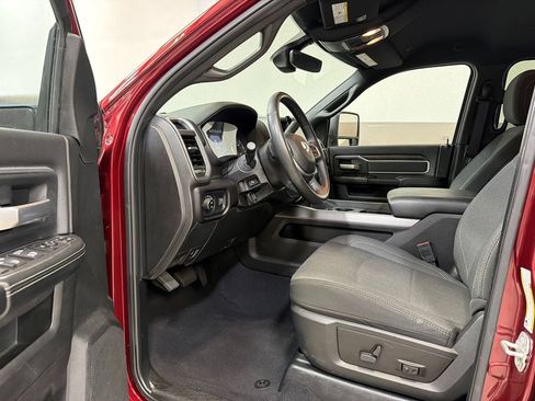 Used 2024 RAM 2500 Big Horn w/ Level 2 Equipment Group AWD/4WD image 11