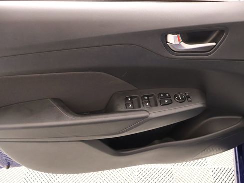 Certified 2021 Hyundai Accent SE FWD image 14