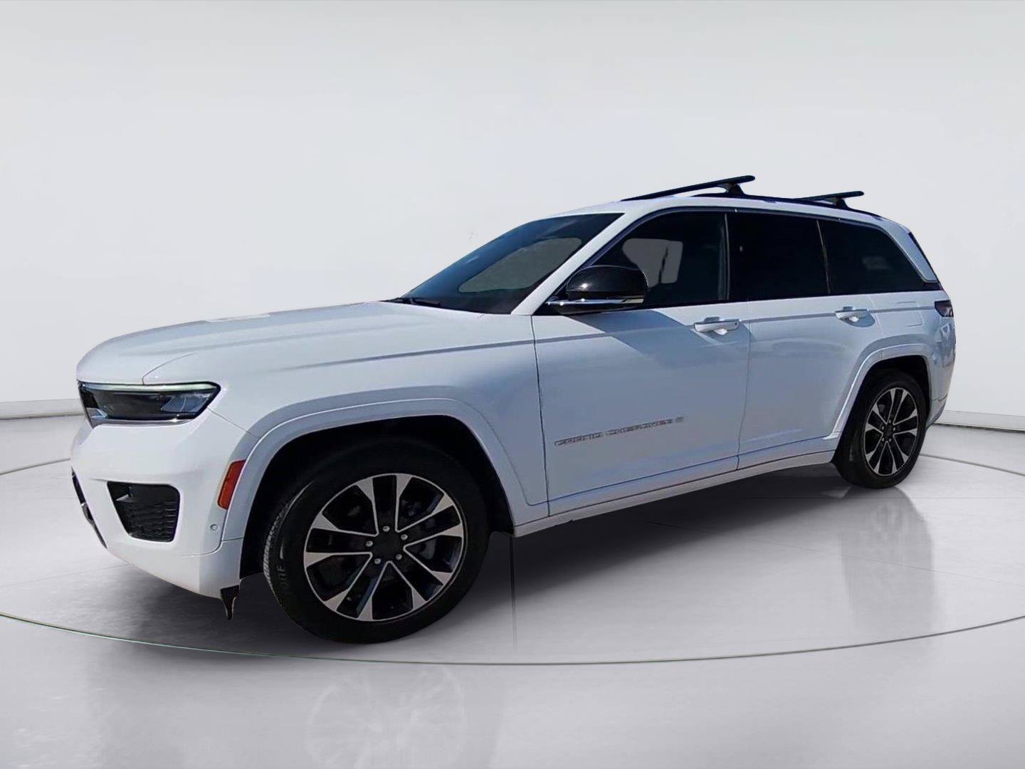 Used 2022 Jeep Grand Cherokee Overland w/ Adv Protech Group III AWD/4WD image 4