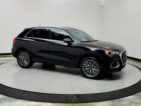 Used 2022 Audi Q3 2.0T Premium AWD/4WD image 3