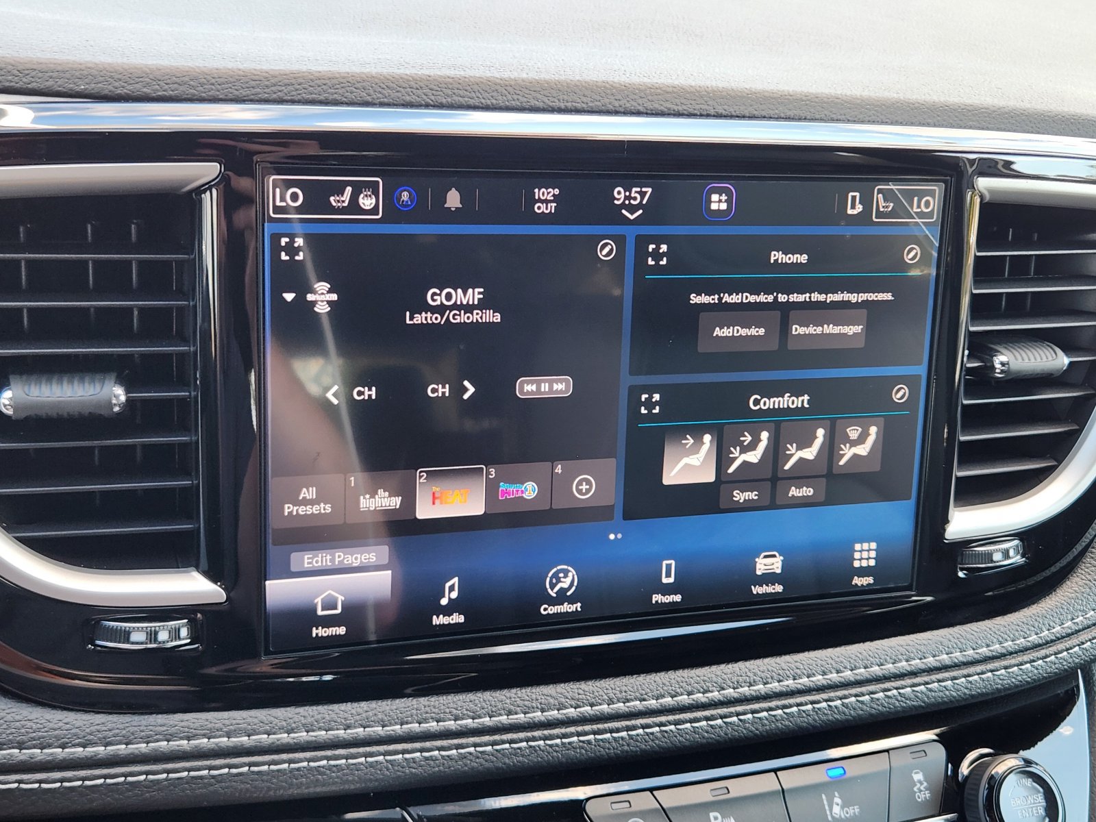 New 2027 Chrysler Pacifica Select FWD image 16