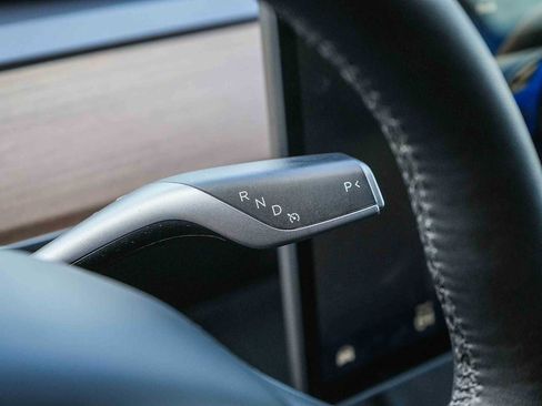 Used 2023 Tesla Model 3 Standard Range RWD image 19