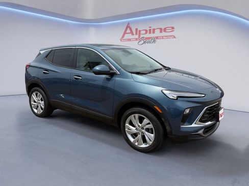 Certified 2024 Buick Encore GX Preferred AWD/4WD image 7