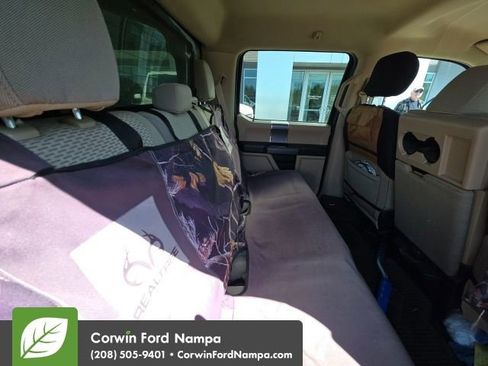 Used 2017 Ford F250 XLT w/ XLT Premium Package AWD/4WD image 16