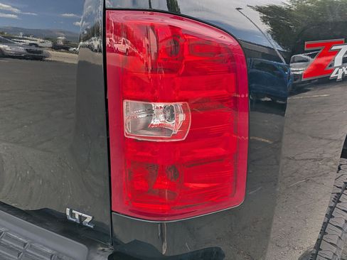 Used 2014 Chevrolet Silverado 2500 LTZ w/ LTZ Plus Package AWD/4WD image 11