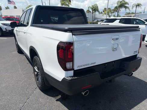 Used 2023 Honda Ridgeline Sport image 5