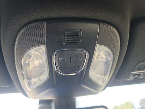 Used 2025 Jeep Compass Limited AWD/4WD image 35