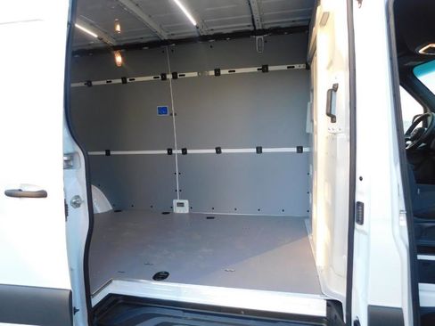 Used 2024 Mercedes-Benz eSprinter 170 Cargo image 6