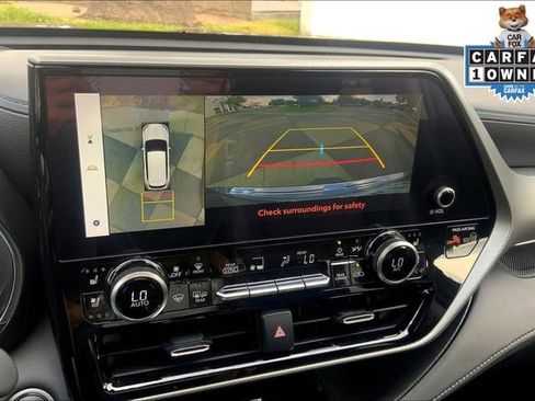 Used 2024 Toyota Highlander Platinum image 21