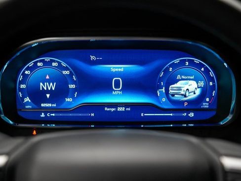 Used 2024 Chevrolet Tahoe LT image 32