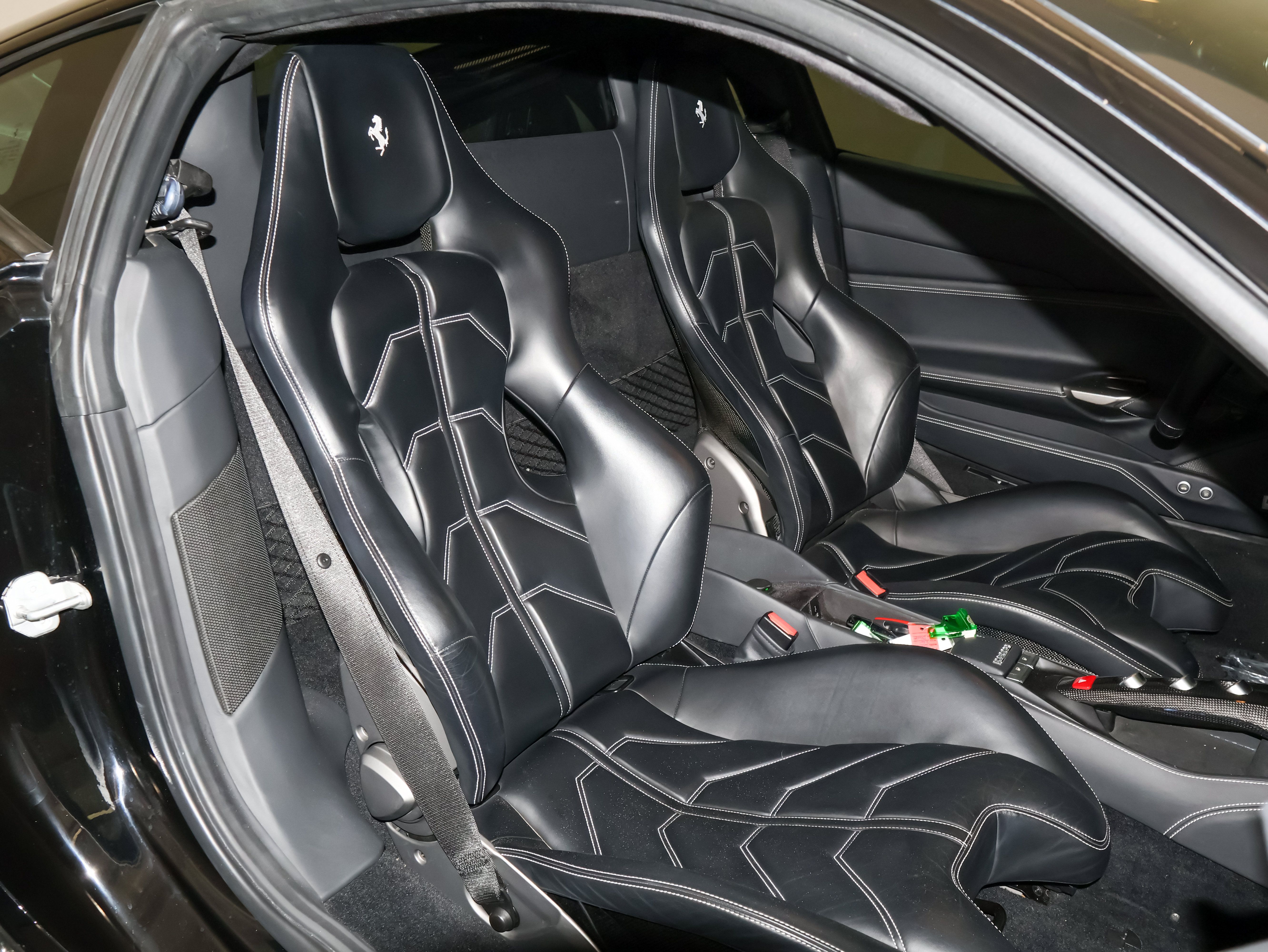 Used 2016 Ferrari 488 GTB RWD image 47