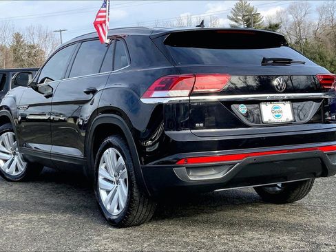 Used 2021 Volkswagen Atlas Cross Sport SE image 12