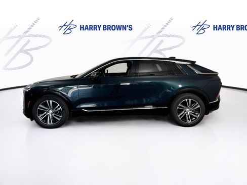 Used 2024 Cadillac Lyriq Luxury w/ LPO, Floor Liner Package AWD/4WD image 28