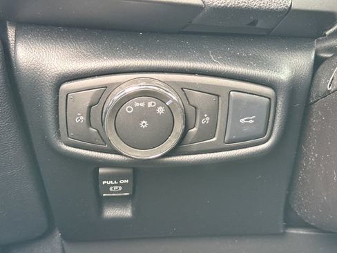Used 2016 Lincoln MKX Reserve w/ Climate Package AWD/4WD image 32