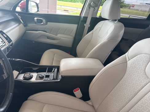 Used 2023 Kia Sorento SX Prestige AWD/4WD image 10