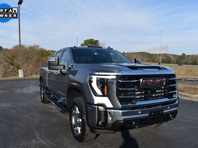 Used 2025 GMC Sierra 2500 SLT w/ SLT Premium Package