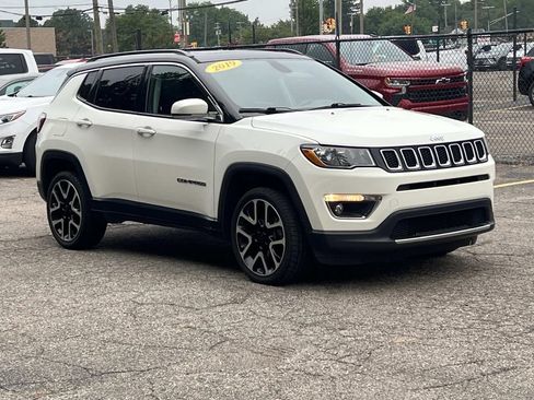 Used 2019 Jeep Compass Limited AWD/4WD image 7