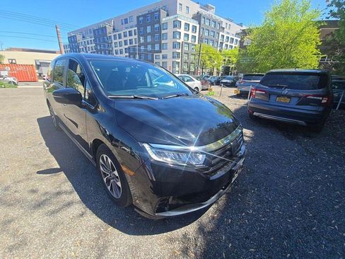Used 2023 Honda Odyssey EX-L image 5