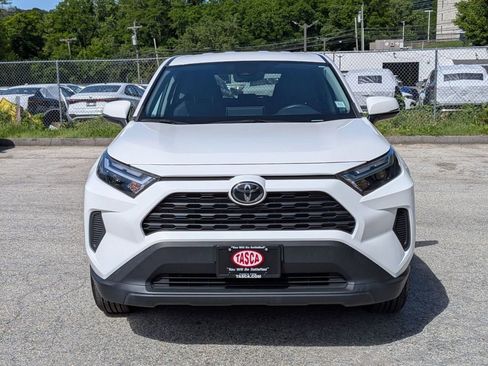 Used 2023 Toyota RAV4 LE AWD/4WD image 10