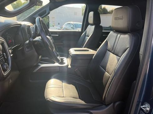 Used 2020 Chevrolet Silverado 2500 High Country w/ Technology Package AWD/4WD image 12