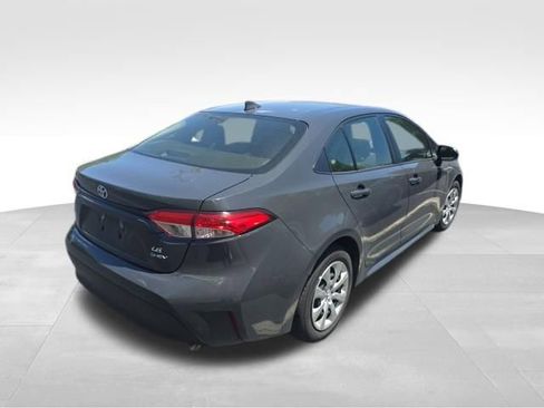 Used 2025 Toyota Corolla LE FWD image 7