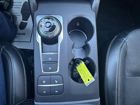 Used 2020 Ford Escape Titanium w/ Titanium Premium Package 2.0 image 26