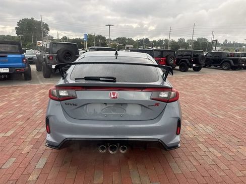 Used 2024 Honda Civic Type R image 13